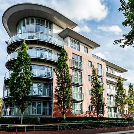 The Cedar Suite Woking Exterior foto